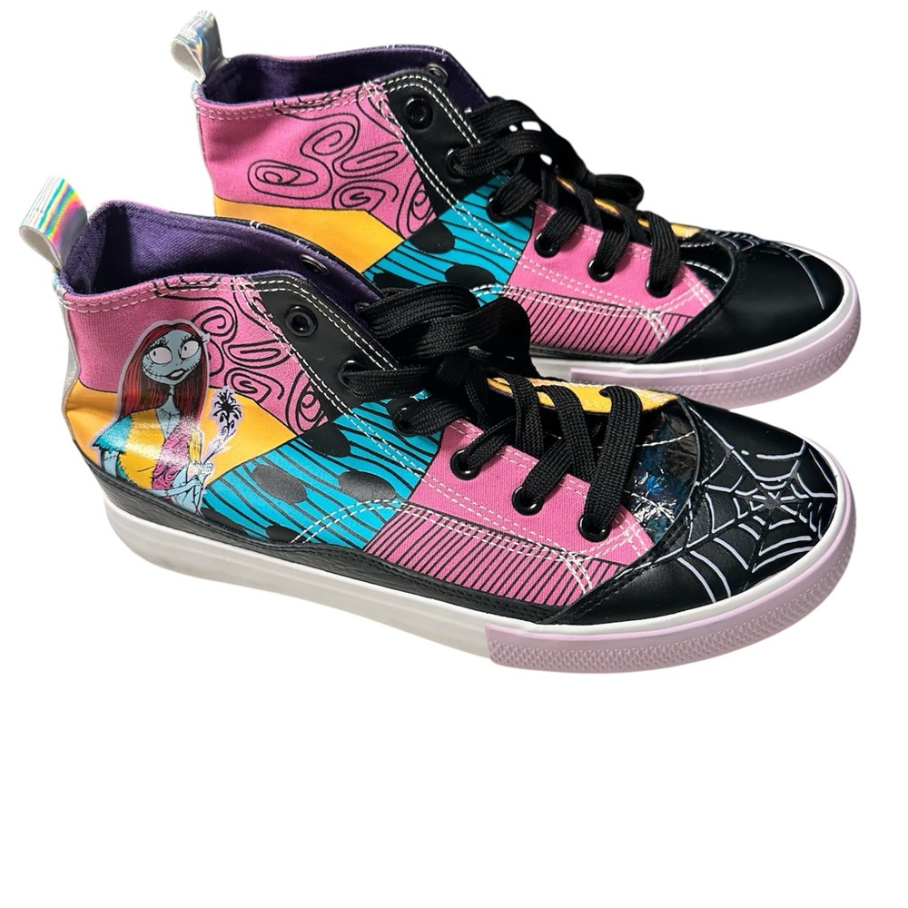 NWOT Disney Nightmare before Christmas High-Top Sneakers Size 7.5